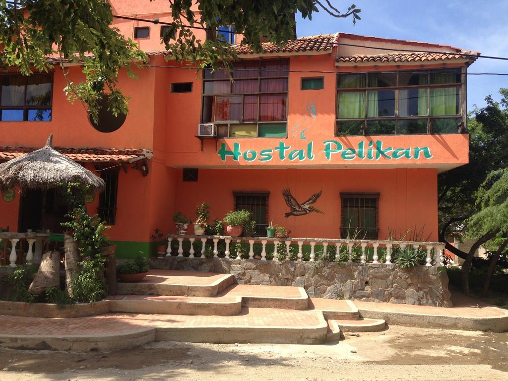 Hostal Pelikan ตากังกา ภายนอก รูปภาพ